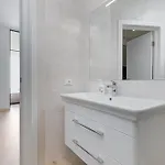 Sea Symphony Luxury Πανδοχείο *