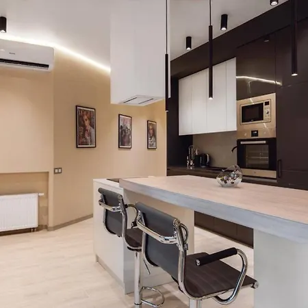 Sea Symphony Luxury Inn *