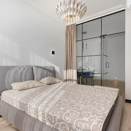 Sea Symphony Luxury Inn