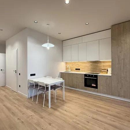 אורחן Sea Symphony Luxury