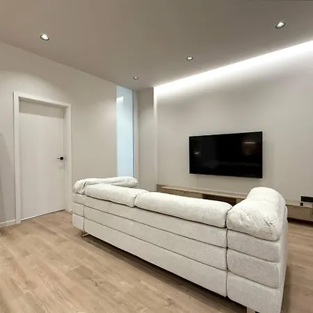 אורחן Sea Symphony Luxury אודסה